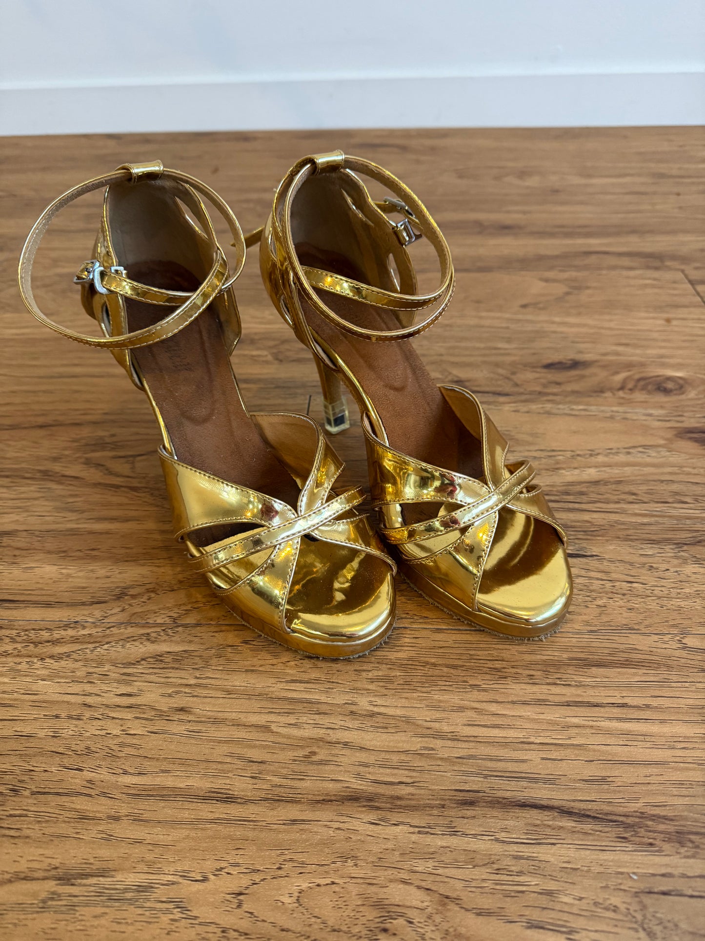#71 Gold Samba Heel