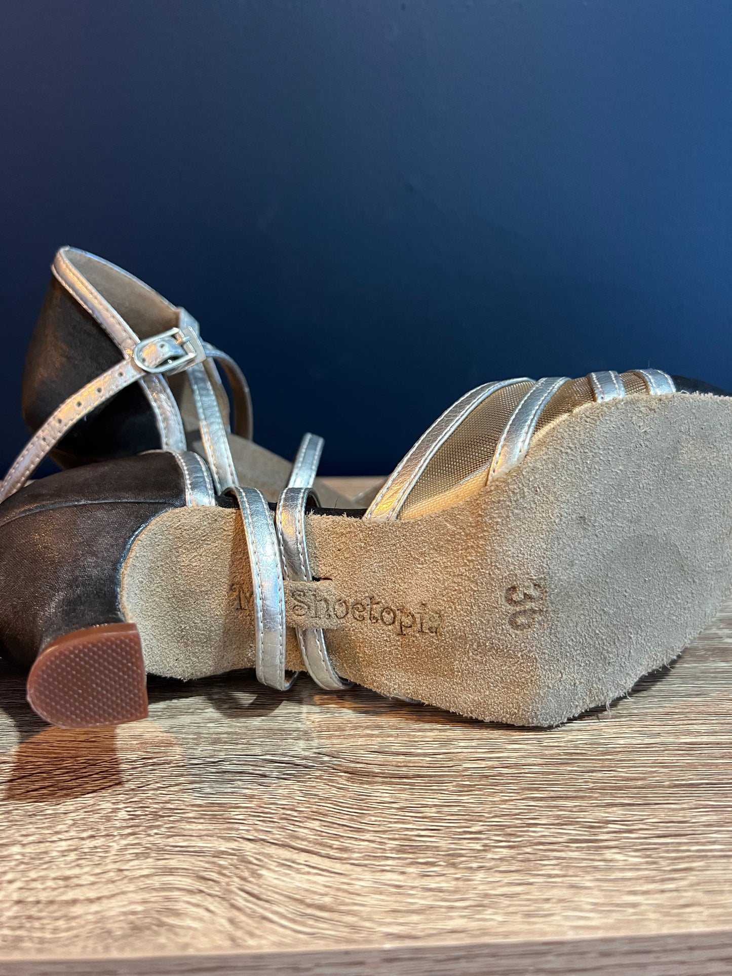 Silver Closed Toe #38