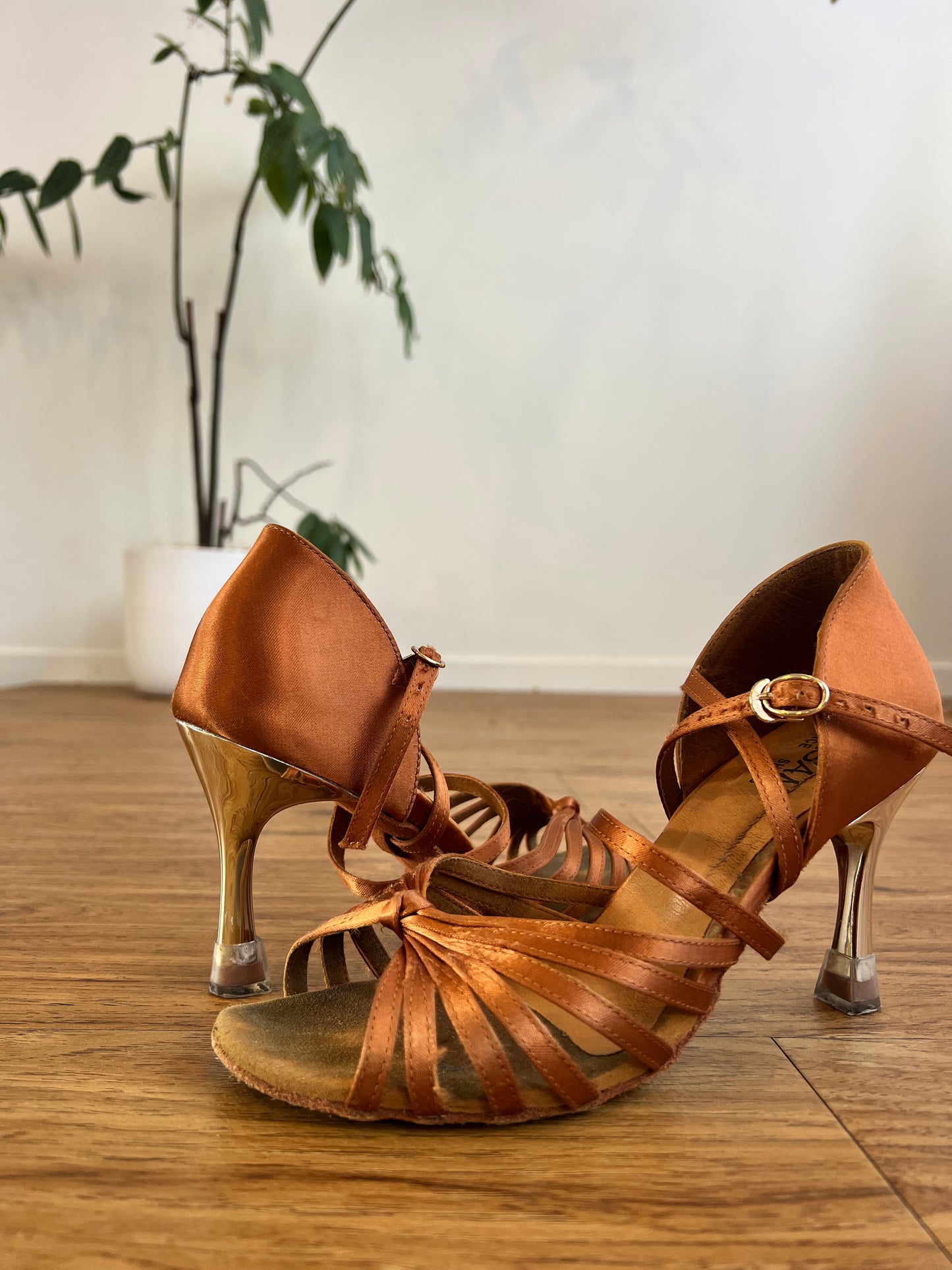 Gold 8.5cm heels #53